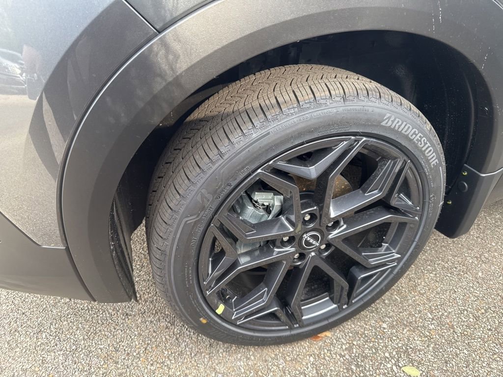 New 2026 Nissan Kicks SR w/ Cold Weather Package image 12