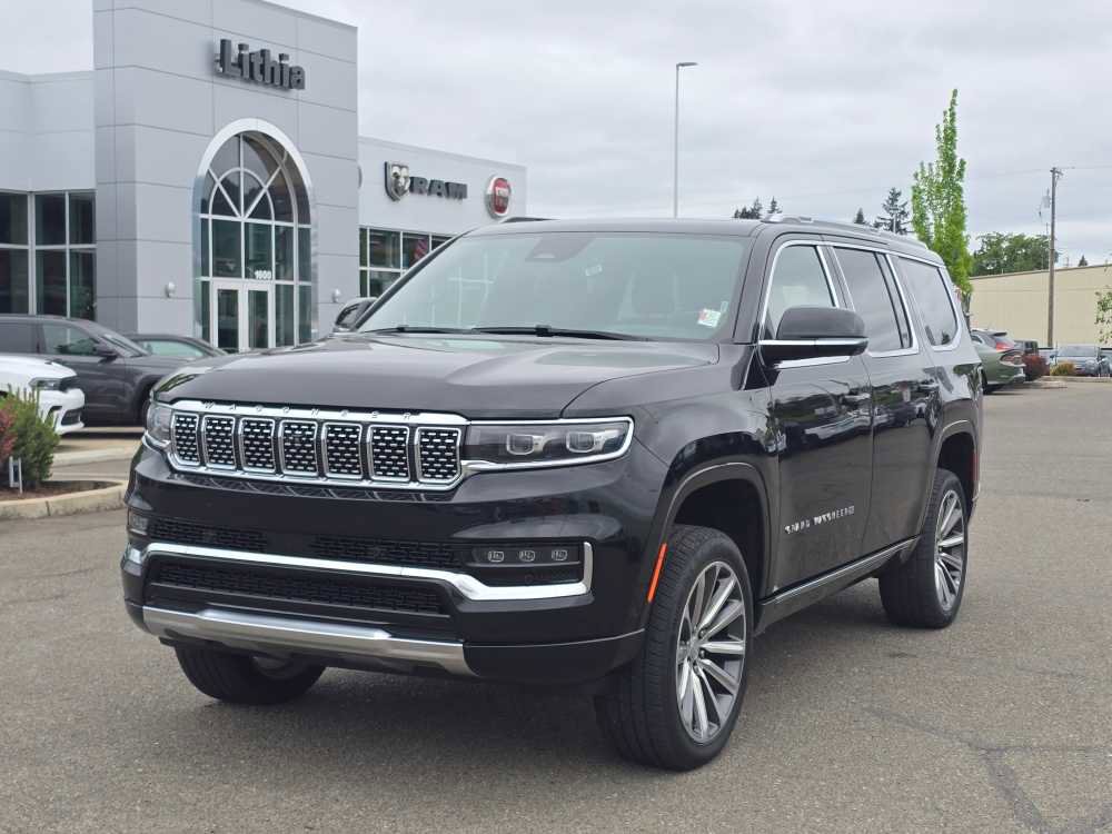 Used 2023 Jeep Grand Wagoneer Series II AWD/4WD image 1