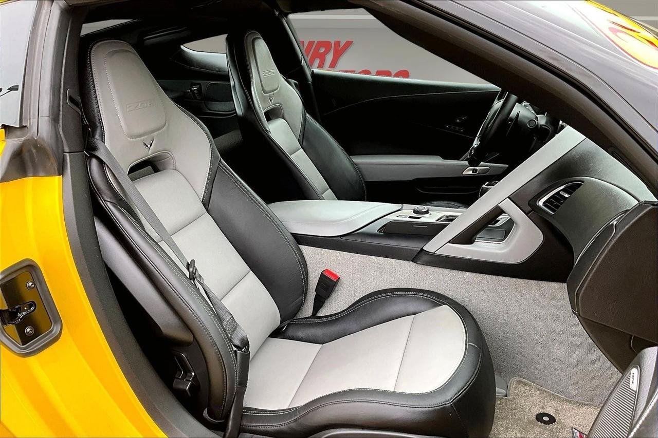 Used 2019 Chevrolet Corvette Z06 RWD image 28