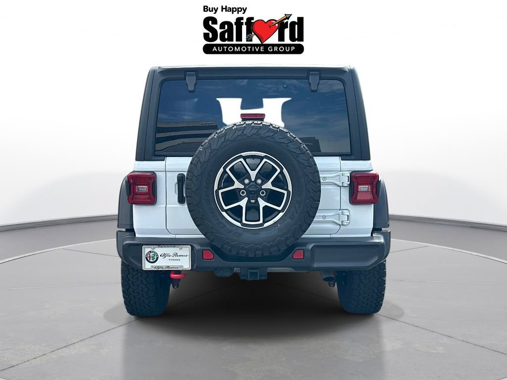 Used 2025 Jeep Wrangler Unlimited Rubicon w/ Convenience Group AWD/4WD image 6