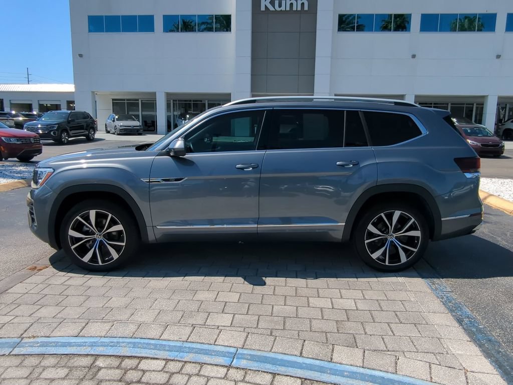 Used 2025 Volkswagen Atlas SEL Premium R-Line AWD/4WD image 6