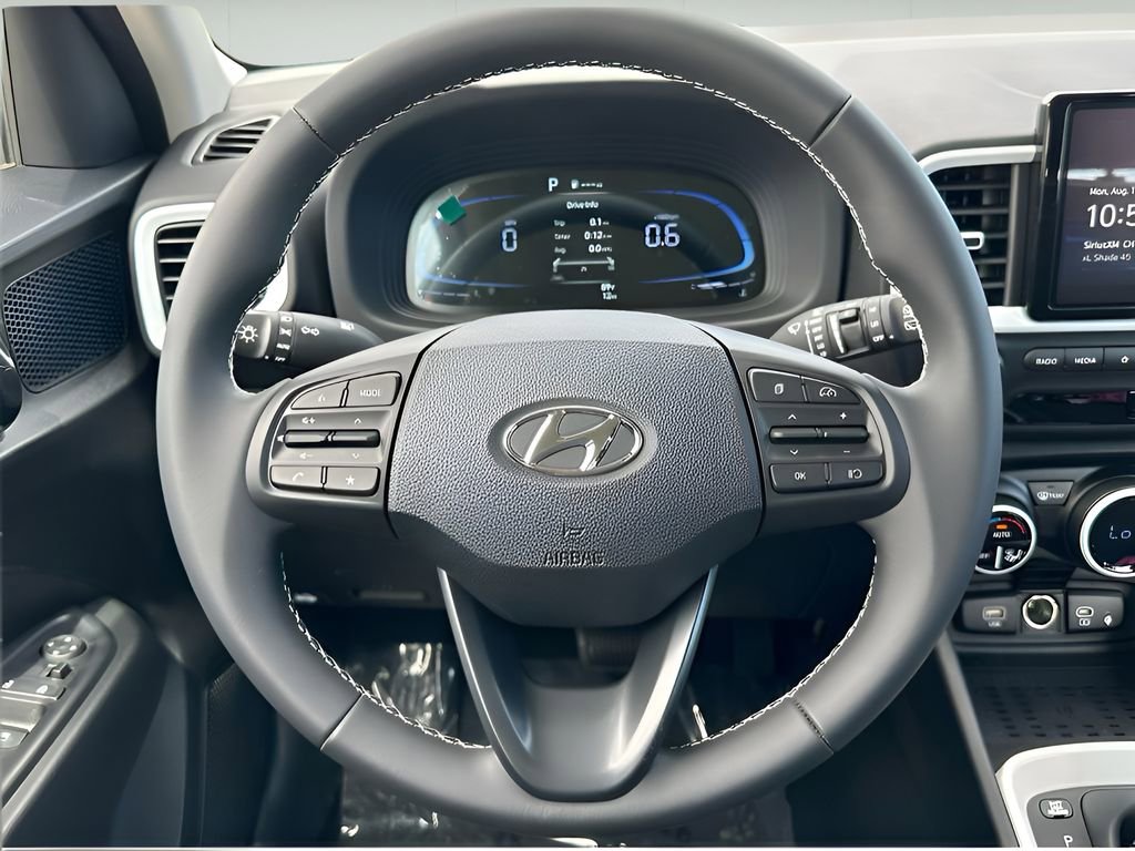 Used 2024 Hyundai Venue Limited image 13