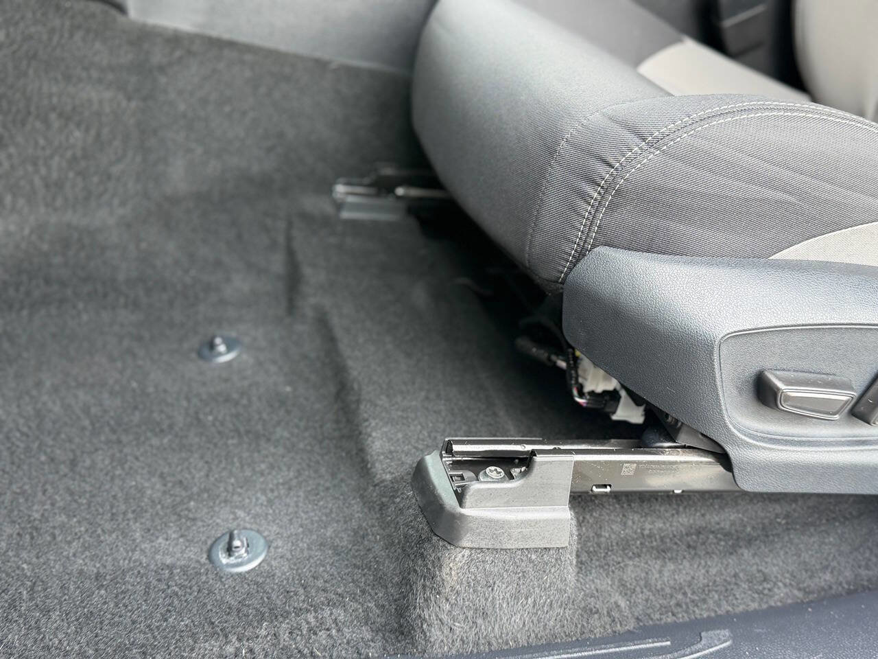 Used 2024 Toyota Tacoma TRD Off-Road w/ TRD Off Road Upgrade Package image 8