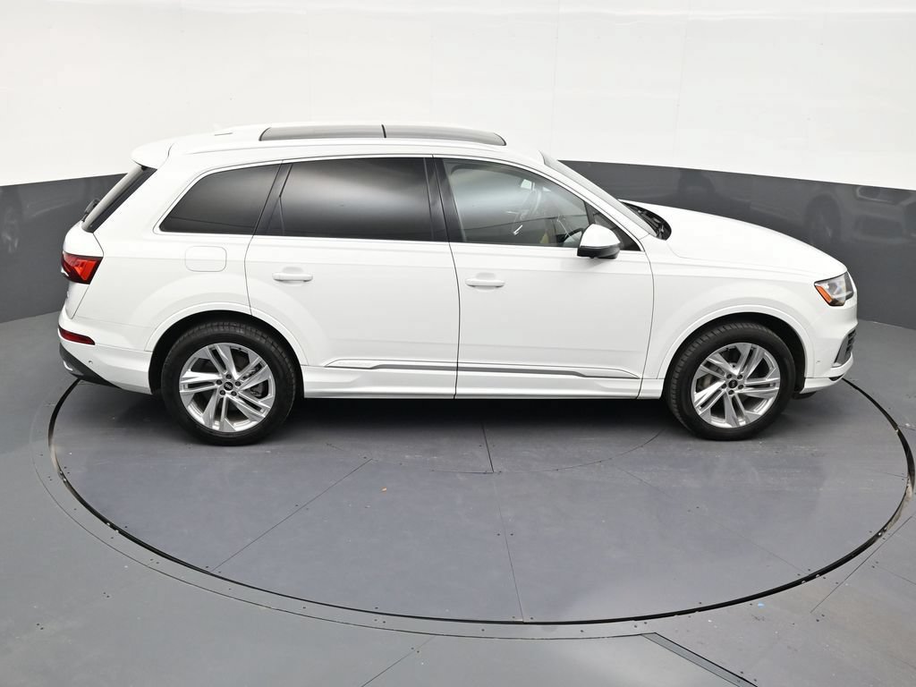 Used 2021 Audi Q7 3.0T Premium Plus AWD/4WD image 16