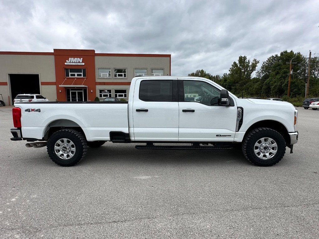 Used 2024 Ford F250 XLT AWD/4WD image 5