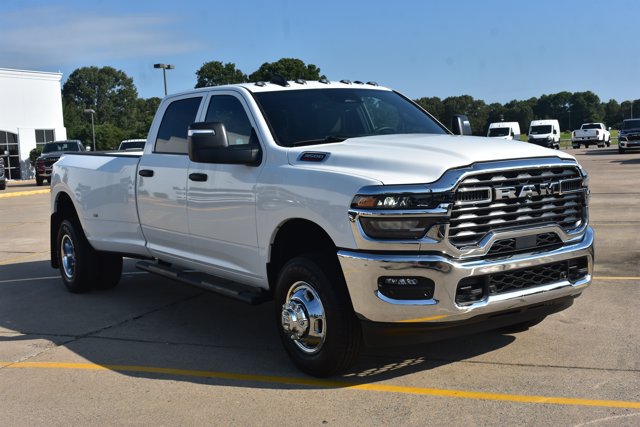 New 2026 RAM 3500 Tradesman AWD/4WD image 3