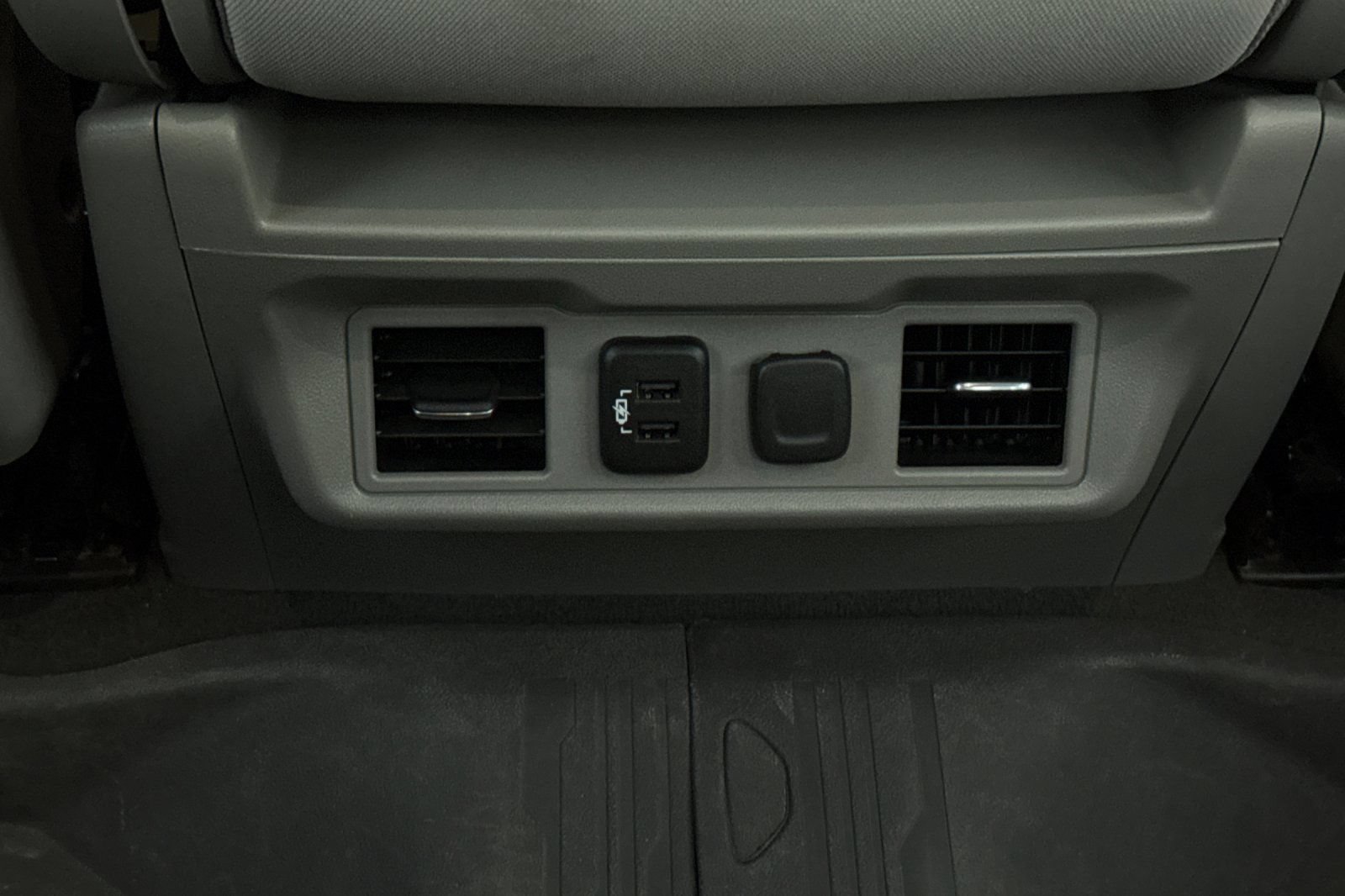 Used 2020 GMC Sierra 1500 SLE w/ SLE Value Package AWD/4WD image 40