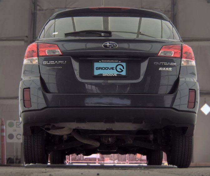 Used 2013 Subaru Outback 2.5i AWD/4WD image 6