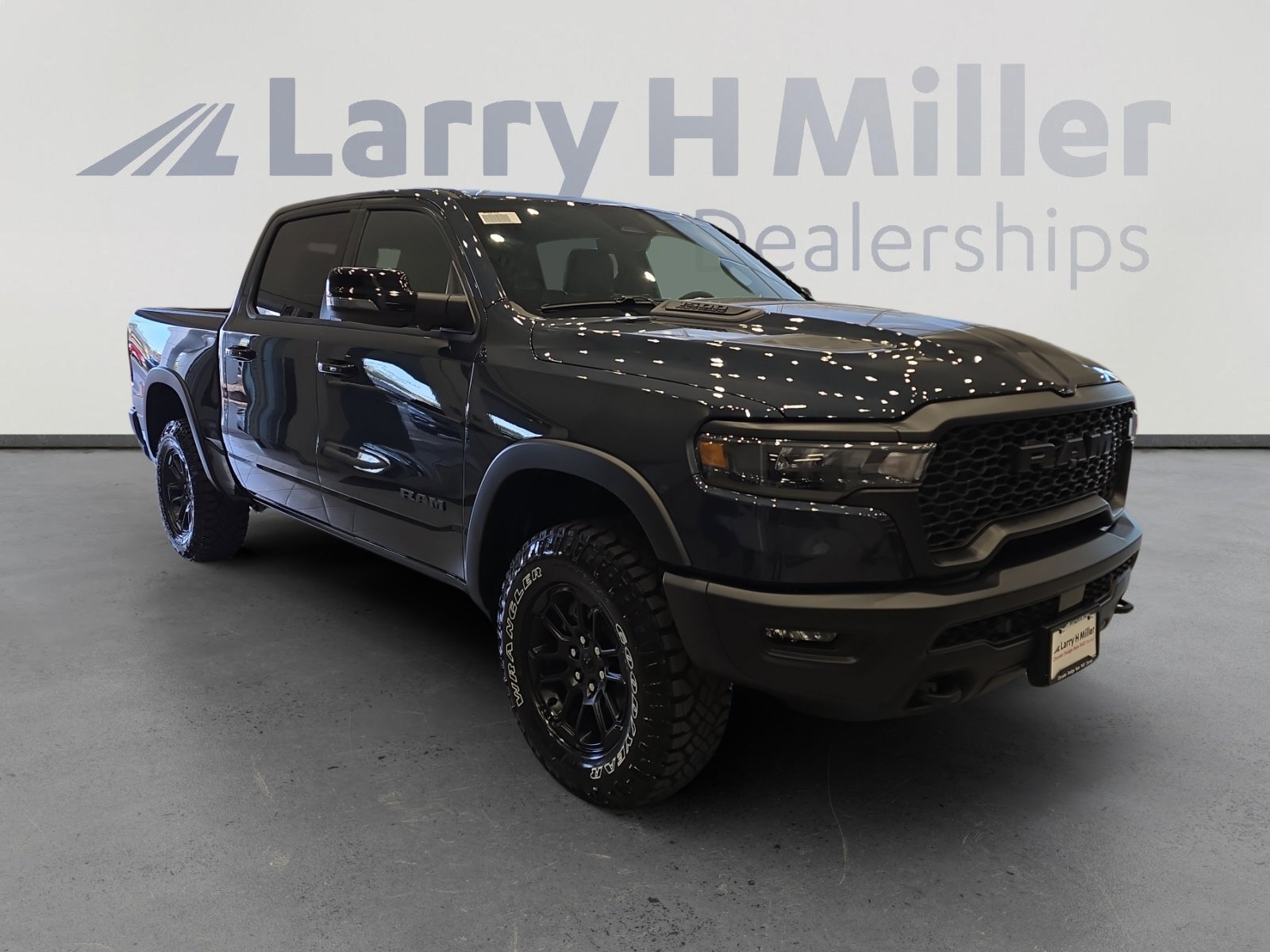 New 2026 RAM 1500 Rebel w/ Rebel Level 2 Equipment Group AWD/4WD image 7