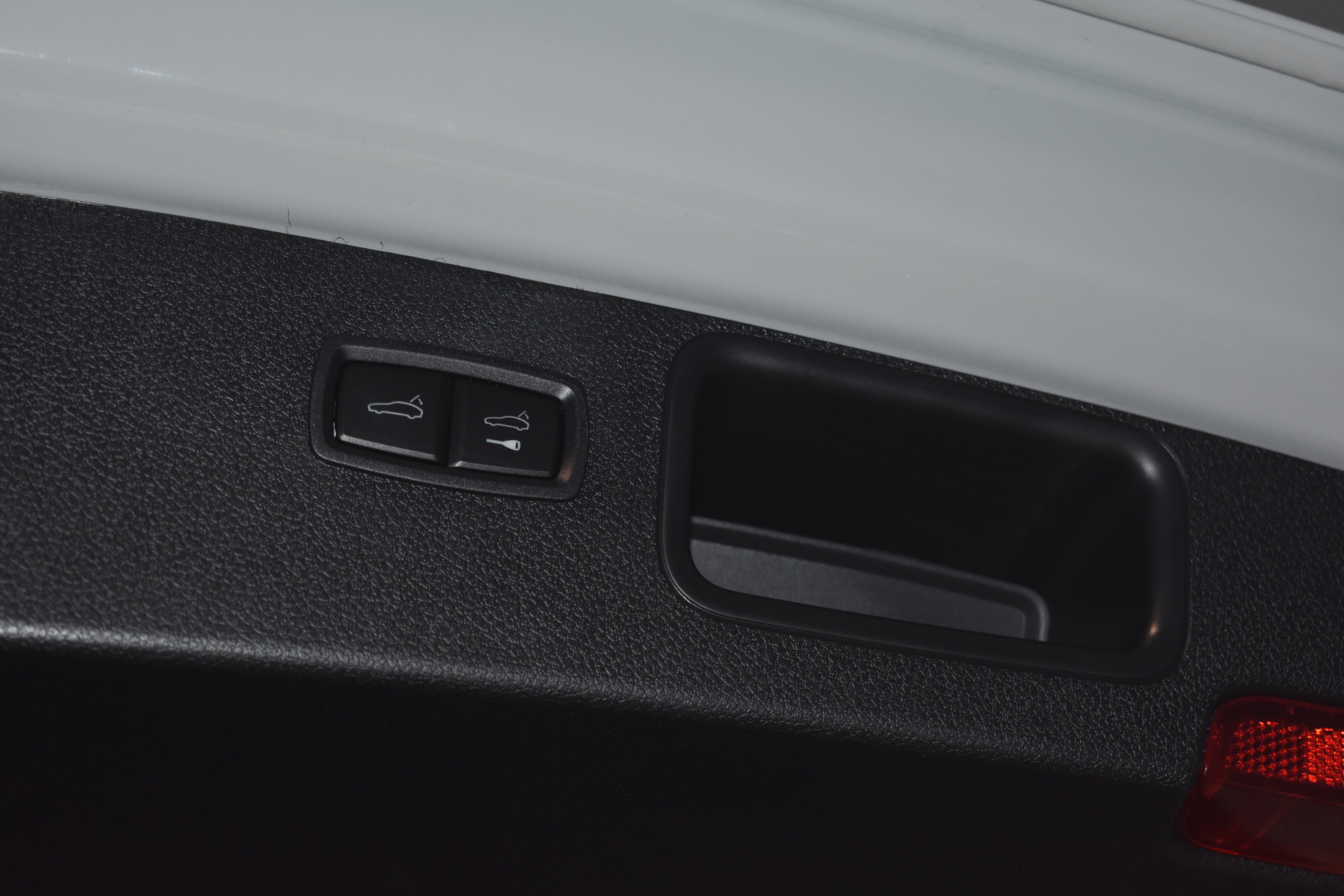 New 2026 Porsche Macan S image 36