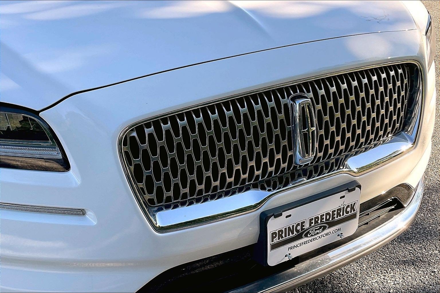 Used 2022 Lincoln Nautilus Reserve AWD/4WD image 31