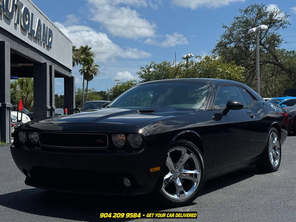 Used 2014 Dodge Challenger R/T Plus RWD image 3