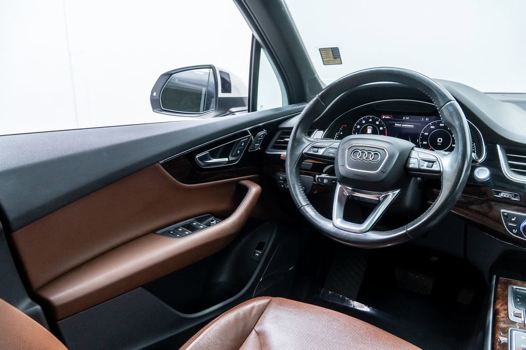 Used 2019 Audi Q7 3.0T Premium Plus AWD/4WD image 31
