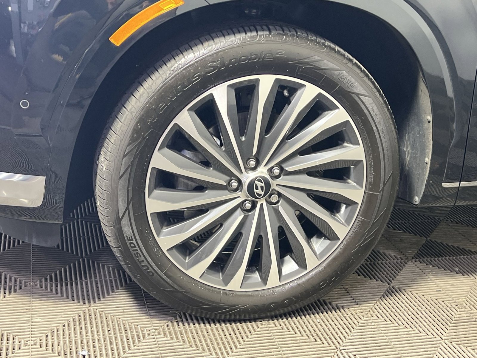 Used 2025 Hyundai Palisade Calligraphy image 12