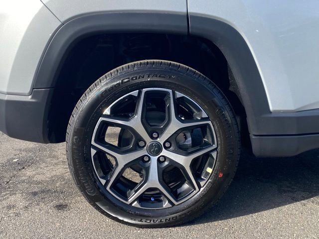 New 2026 Jeep Compass Limited w/ Sun, Sound & Navigation Group AWD/4WD image 16