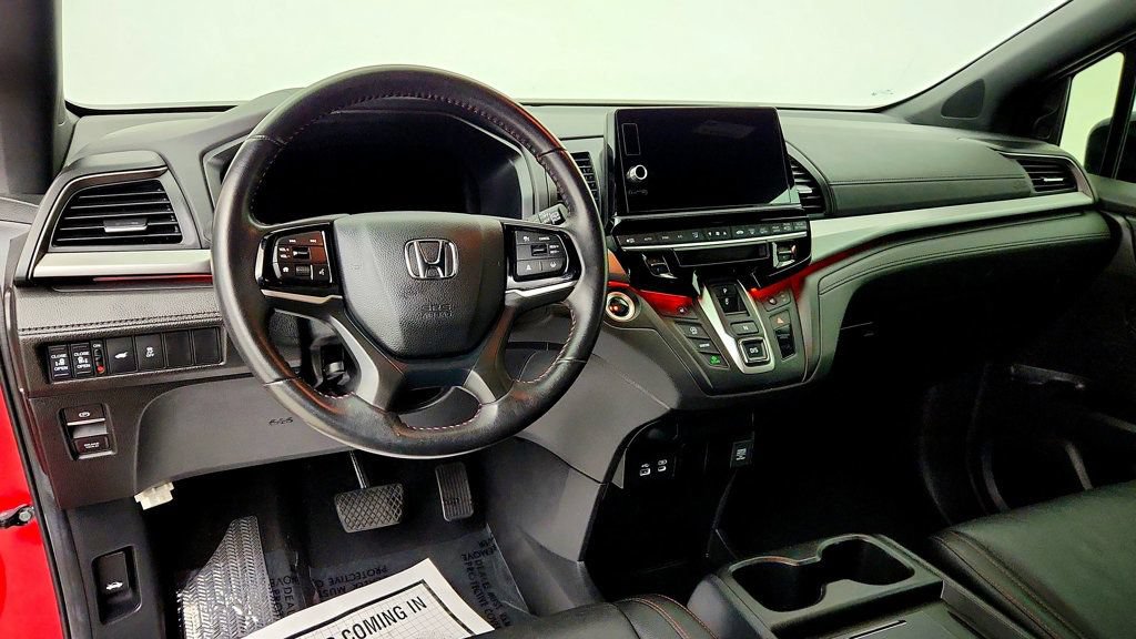Used 2025 Honda Odyssey Sport-L image 13