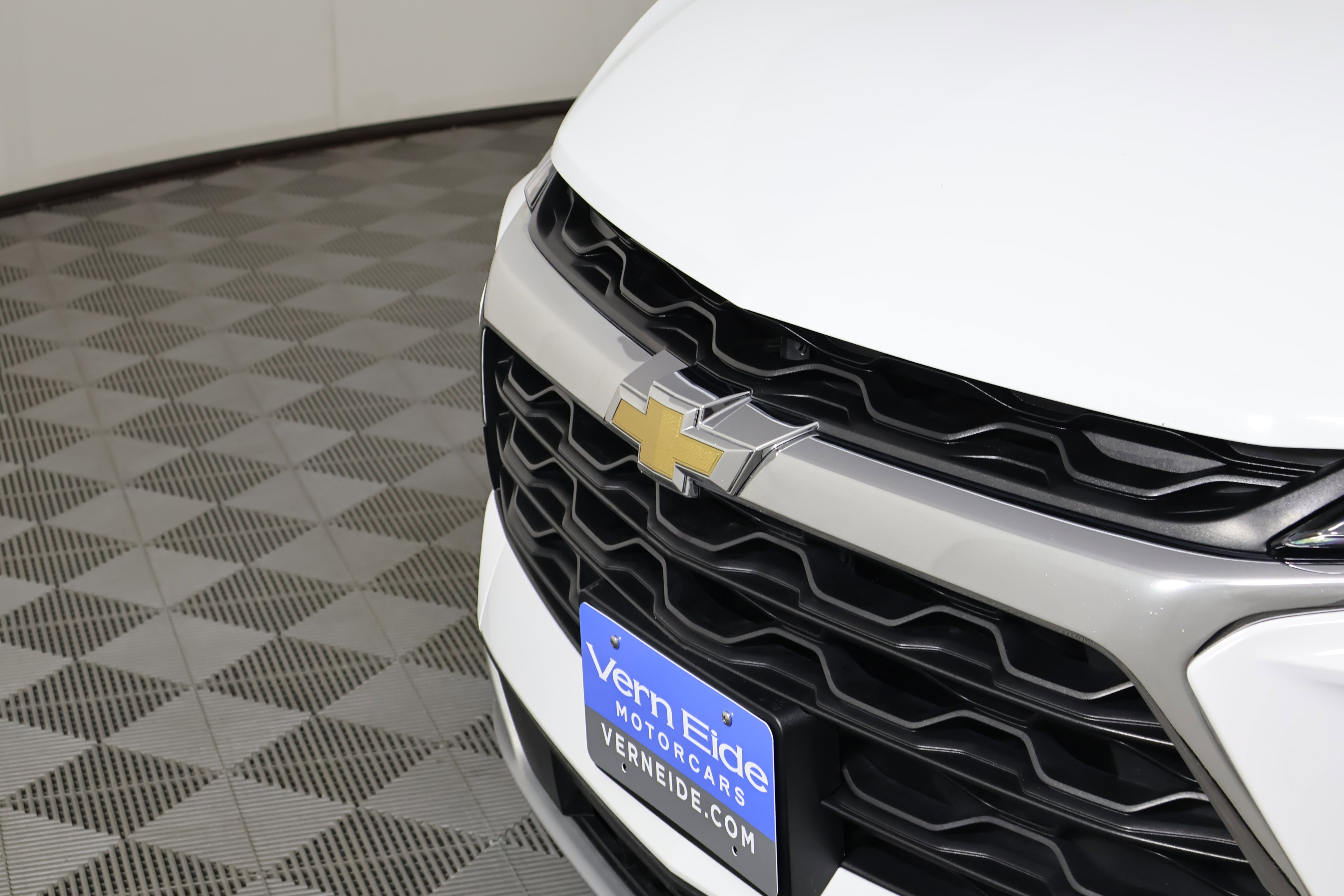 Used 2025 Chevrolet Blazer LT image 11