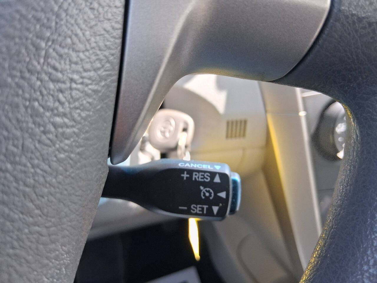 Used 2010 Toyota Corolla LE FWD image 29