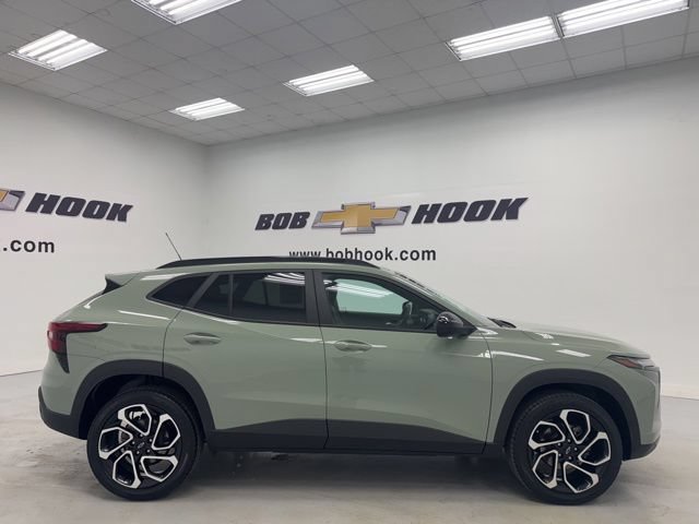 Used 2024 Chevrolet Trax RS w/ Driver Confidence Package FWD image 6