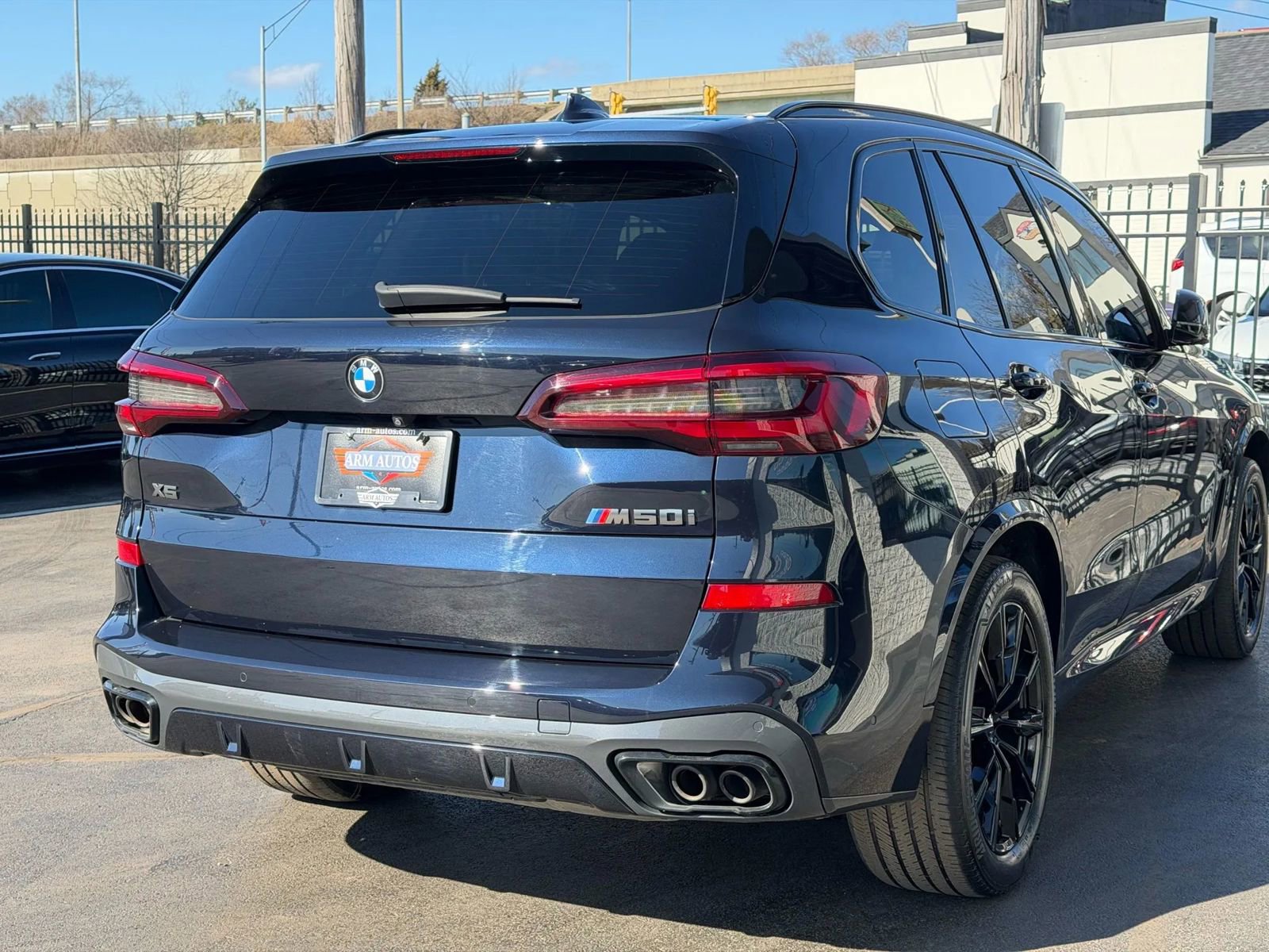 Used 2022 BMW X5 M50i w/ Executive Package AWD/4WD image 15