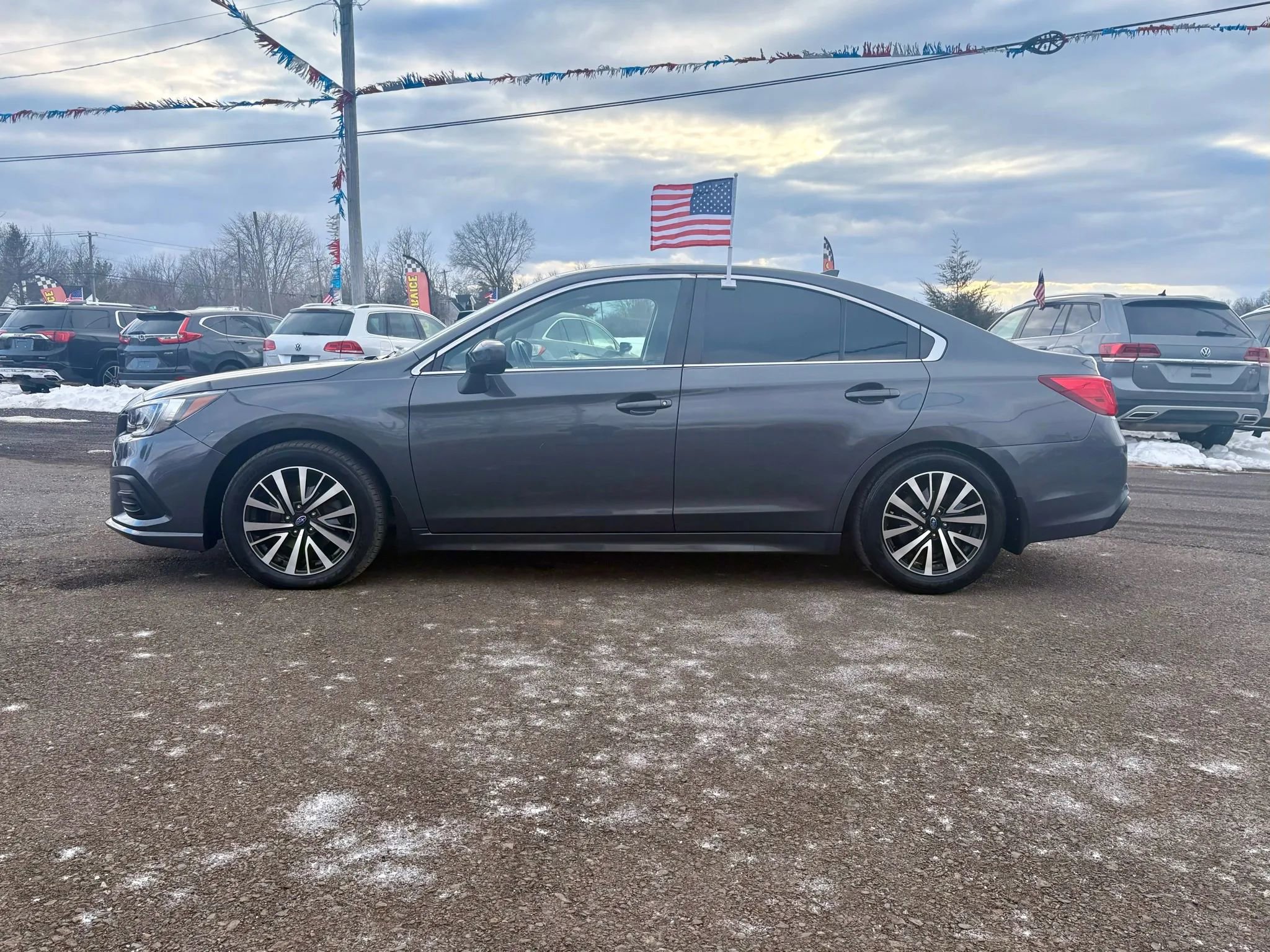 Used 2018 Subaru Legacy 2.5i Premium AWD/4WD image 2