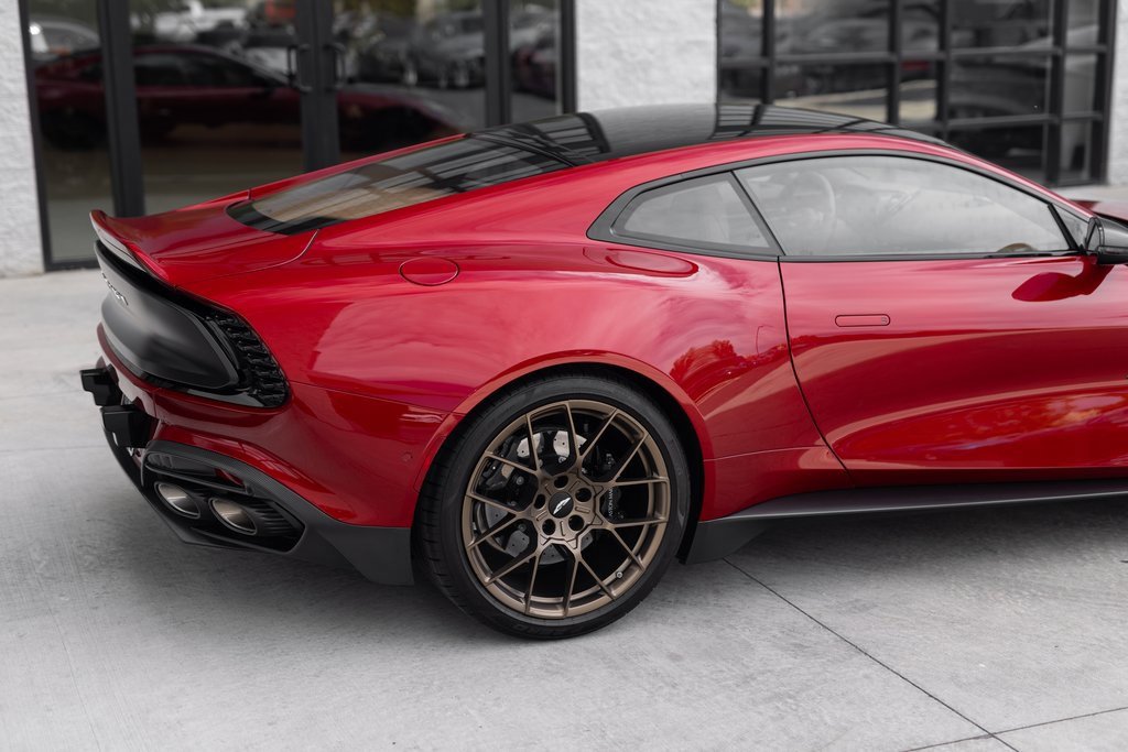 New 2025 Aston Martin Vanquish image 2
