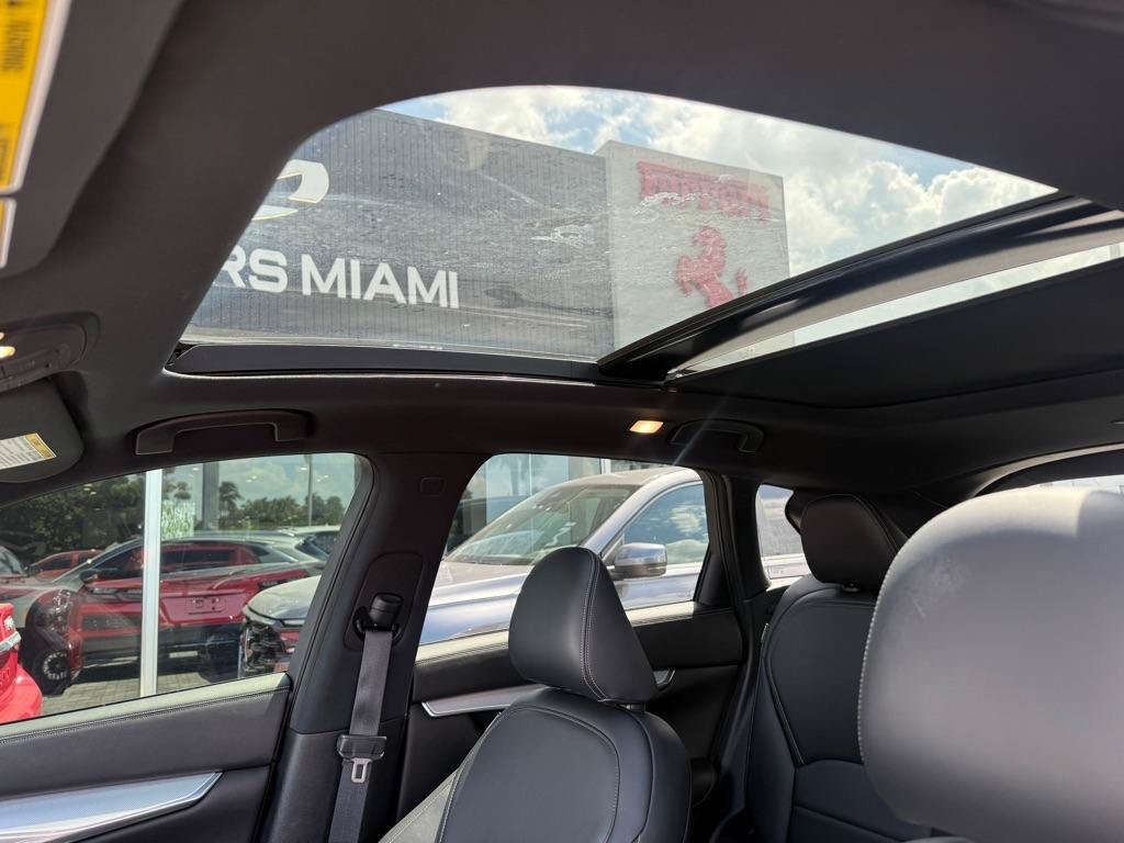 Used 2021 INFINITI QX50 Luxe w/ Appearance Package AWD/4WD image 32