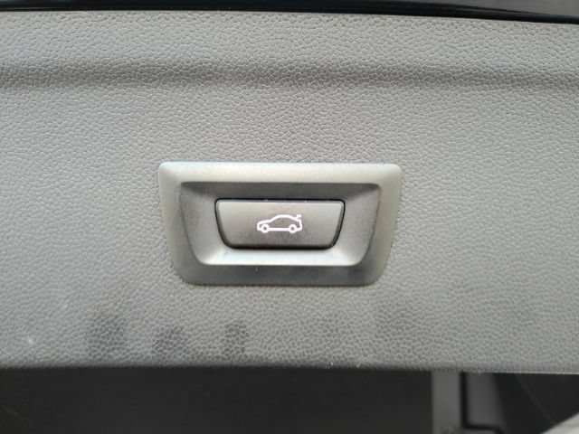 Used 2023 BMW iX xDrive50 AWD/4WD image 29