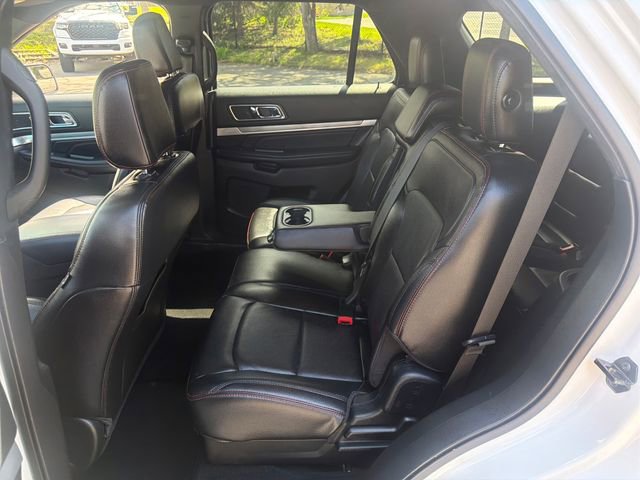 Used 2018 Ford Explorer Sport AWD/4WD image 25