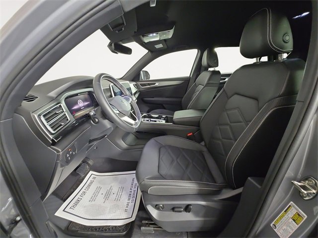 Used 2024 Volkswagen Atlas Cross Sport SE image 9