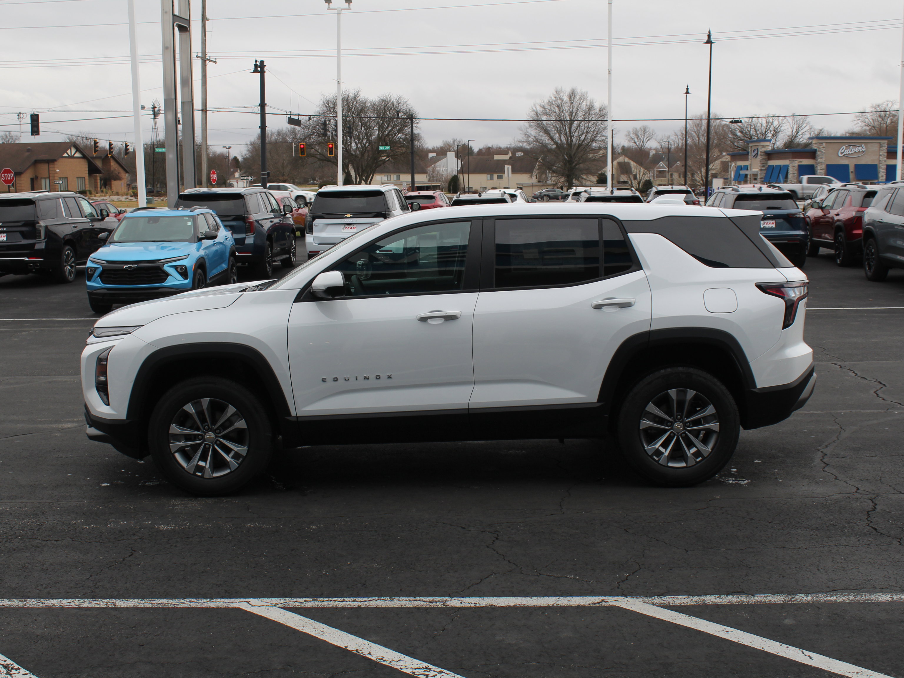 New 2026 Chevrolet Equinox LT w/ Safety and Technology Package image 6