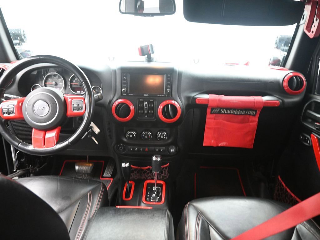 Used 2018 Jeep Wrangler Unlimited Rubicon AWD/4WD image 16