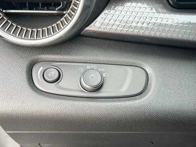 New 2026 Chevrolet Trax ACTIV w/ Sunroof Package image 17