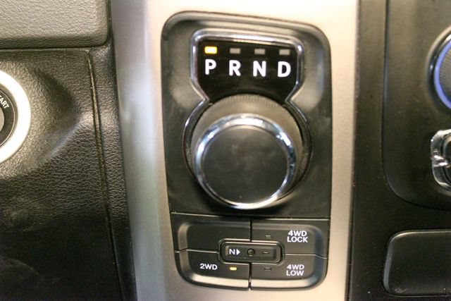 Used 2019 RAM 1500 Classic SLT w/ Black Appearance Group AWD/4WD image 21