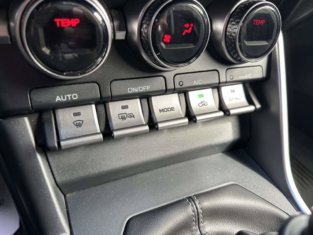 Used 2022 Toyota GR86 Premium w/ ALL Weather Mat Package (TMS) RWD image 19