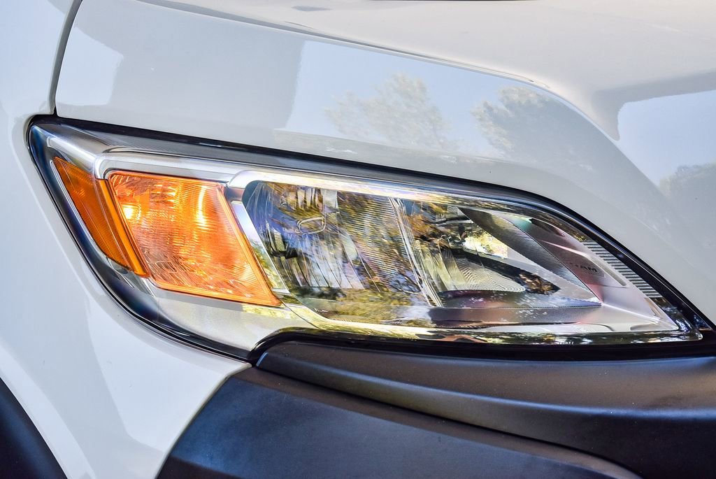 Used 2025 RAM ProMaster 2500 w/ Convenience Group image 8