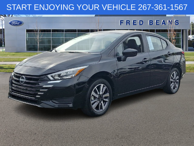 Used 2025 Nissan Versa SV FWD image 3