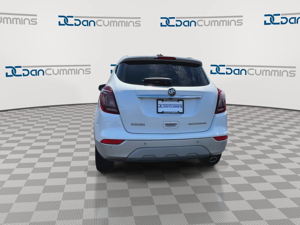 Used 2019 Buick Encore Essence w/ Experience Buick Package FWD image 7