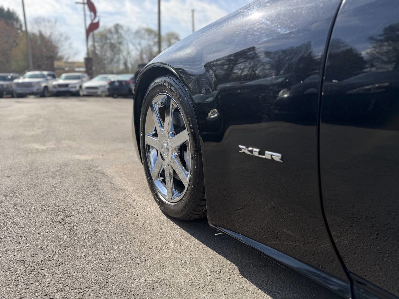 Used 2006 Cadillac XLR image 12