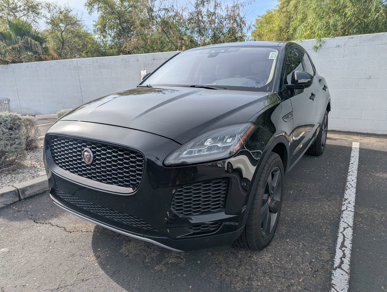 Used 2020 Jaguar E-PACE SE image 2