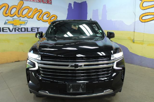 Used 2022 Chevrolet Tahoe LT w/ Luxury Package AWD/4WD image 3