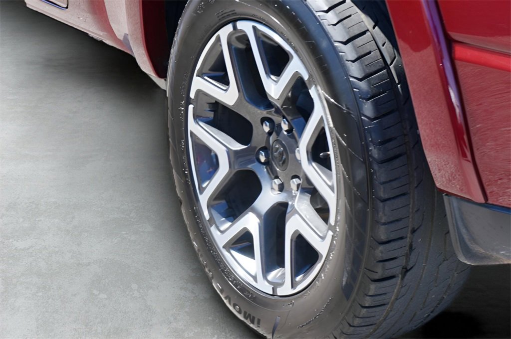 Used 2025 RAM 1500 Laramie image 8