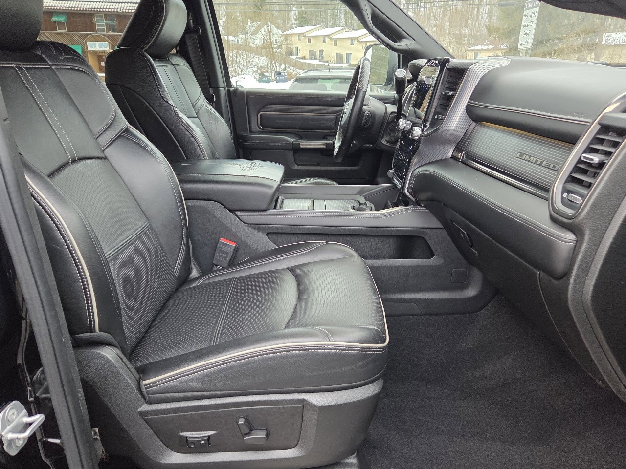 Used 2021 RAM 2500 Limited image 15