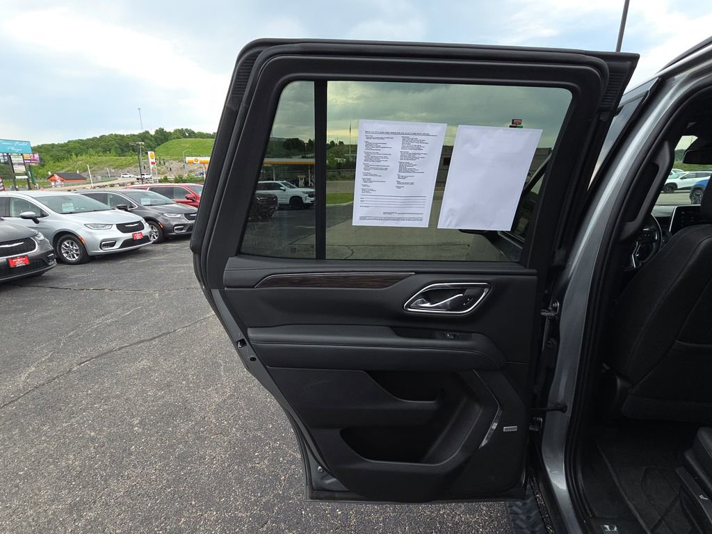 Used 2023 Chevrolet Tahoe Z71 AWD/4WD image 26