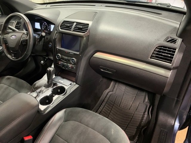 Used 2019 Ford Explorer XLT w/ Equipment Group 202A image 23