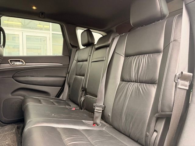 Used 2016 Jeep Grand Cherokee Limited AWD/4WD image 3