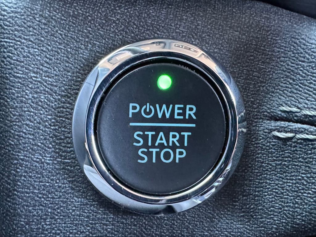 Used 2024 Ford F150 Lightning Flash AWD/4WD image 15