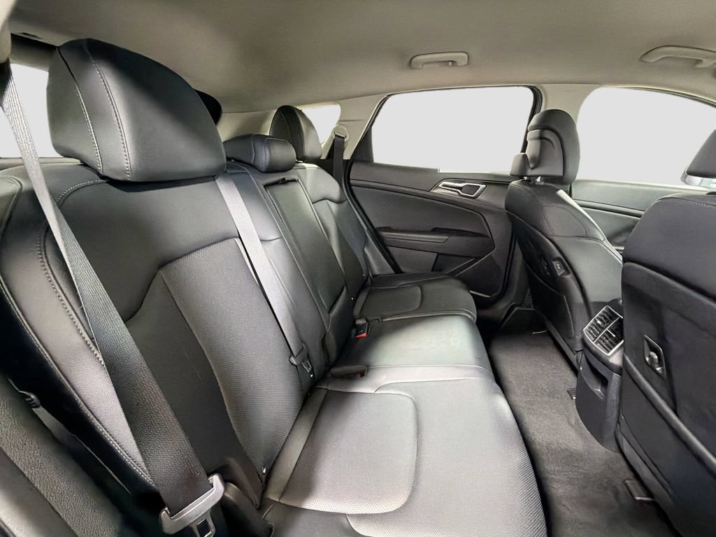 Used 2023 Kia Sportage EX FWD image 28