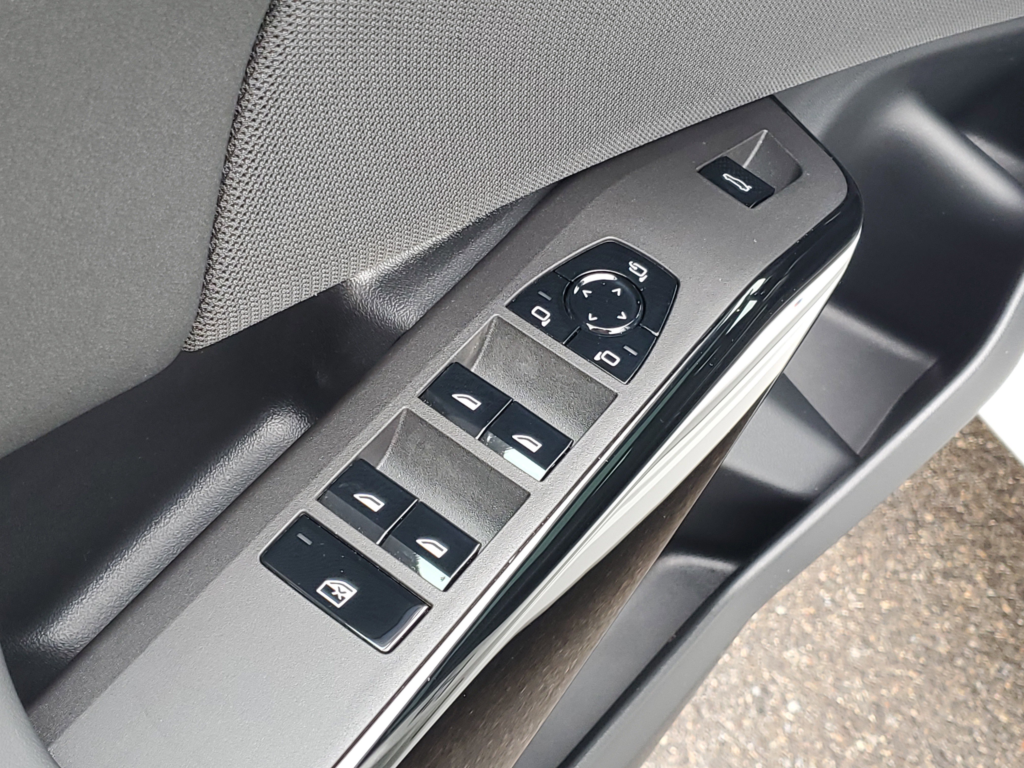 New 2026 BMW X3 xDrive30 w/ Premium Package image 6