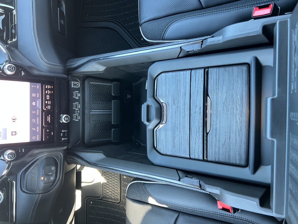 New 2026 RAM 3500 Limited AWD/4WD image 26